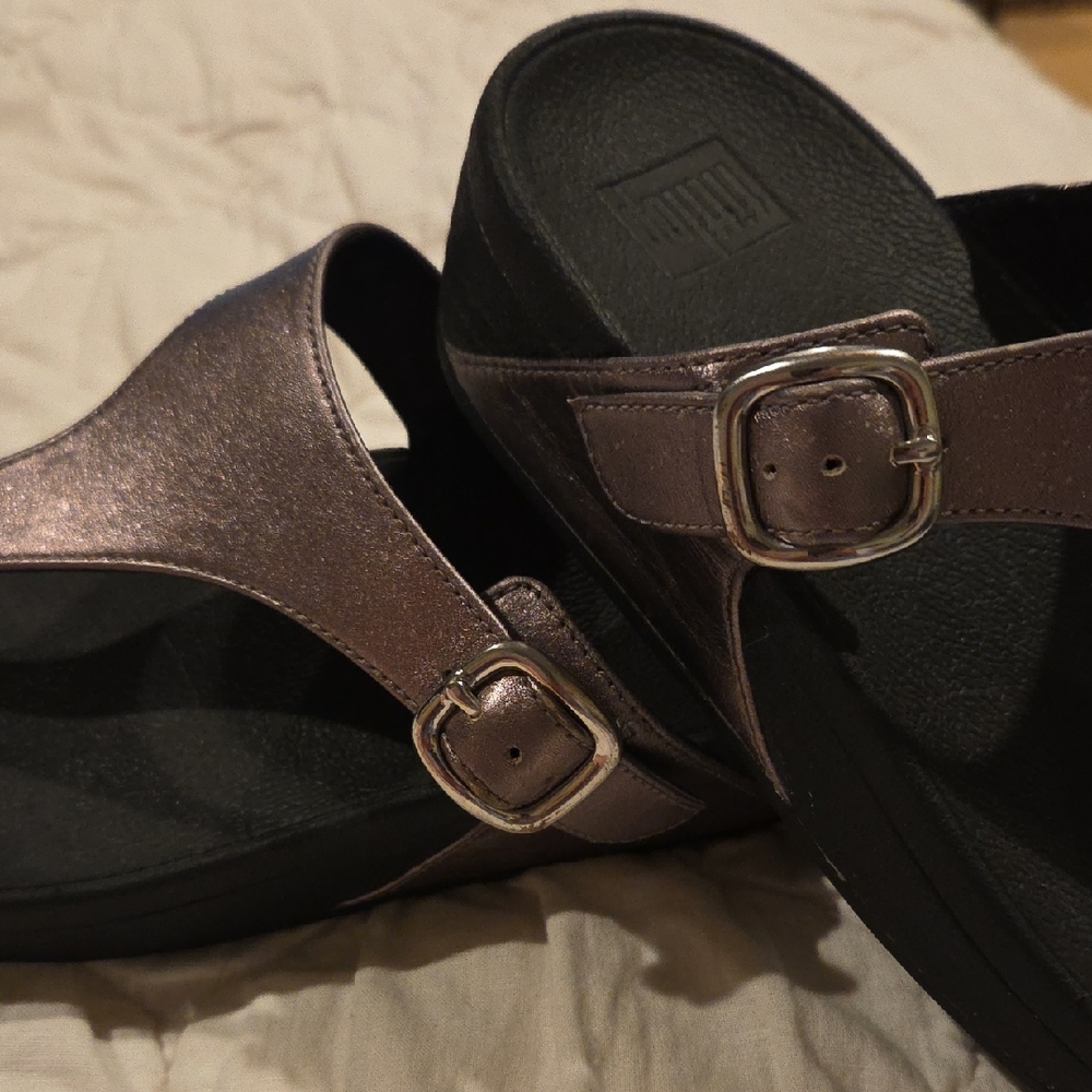 Fitflop Metallic Sandals with Buckle - Picture 4 of 9